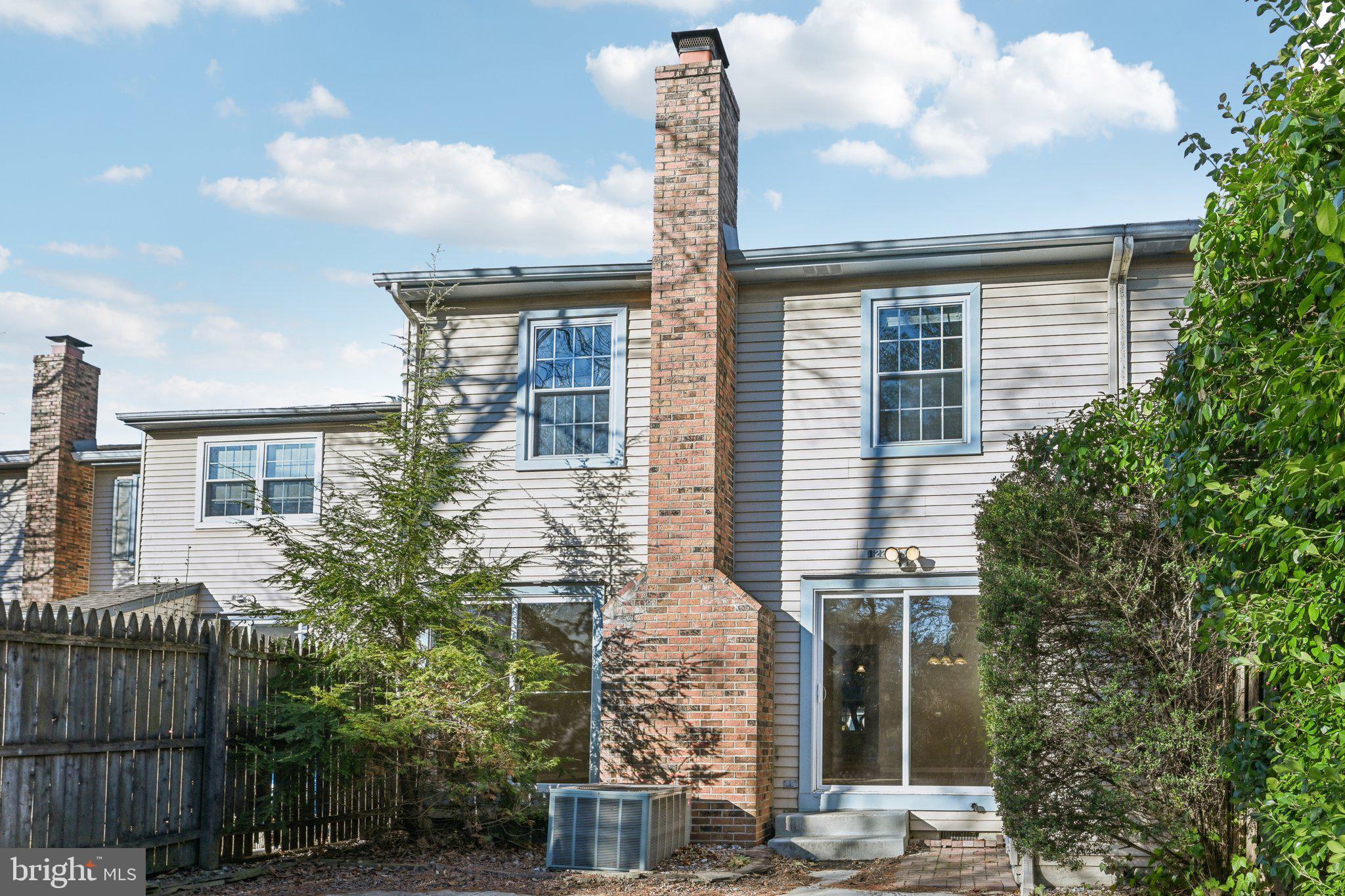 122 Farnwood Rd
