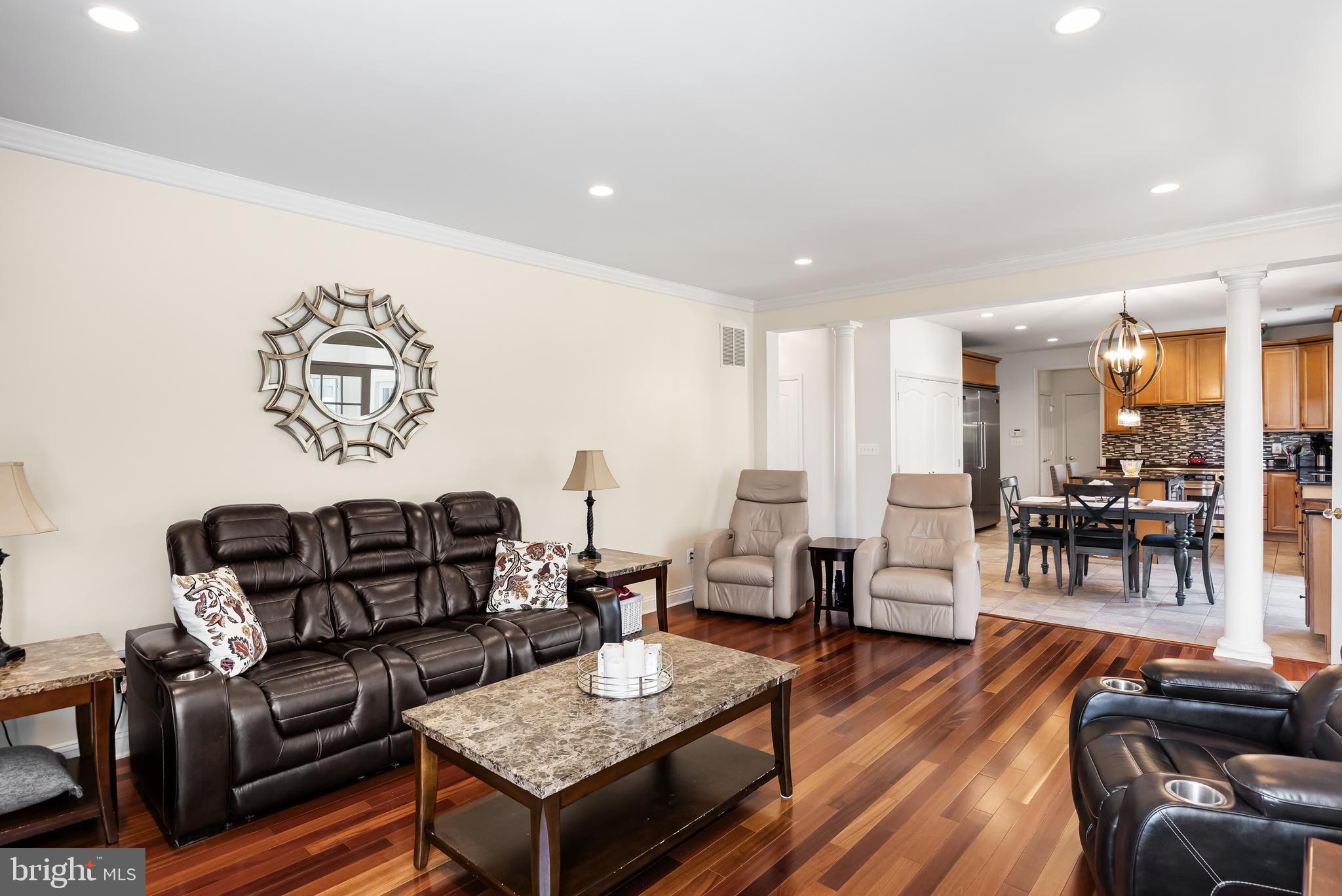 17 S Elmwood Rd