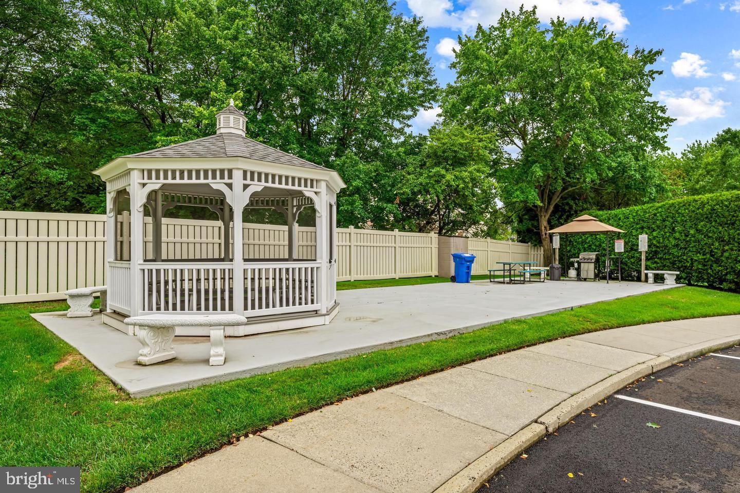 992-A Scotswood Ct