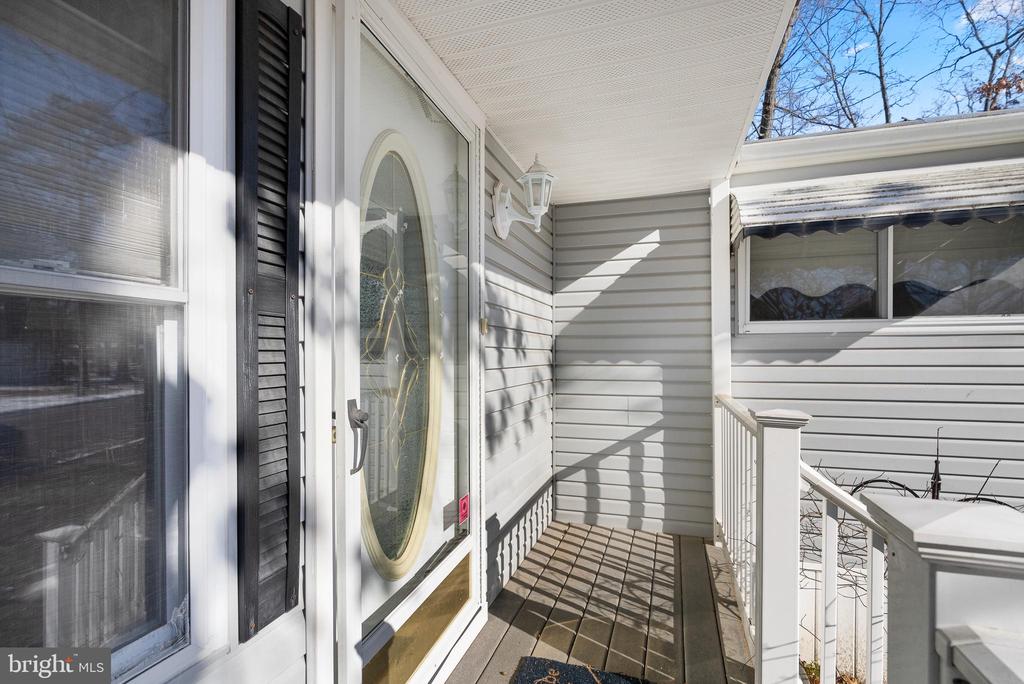 76 Holly Ct
