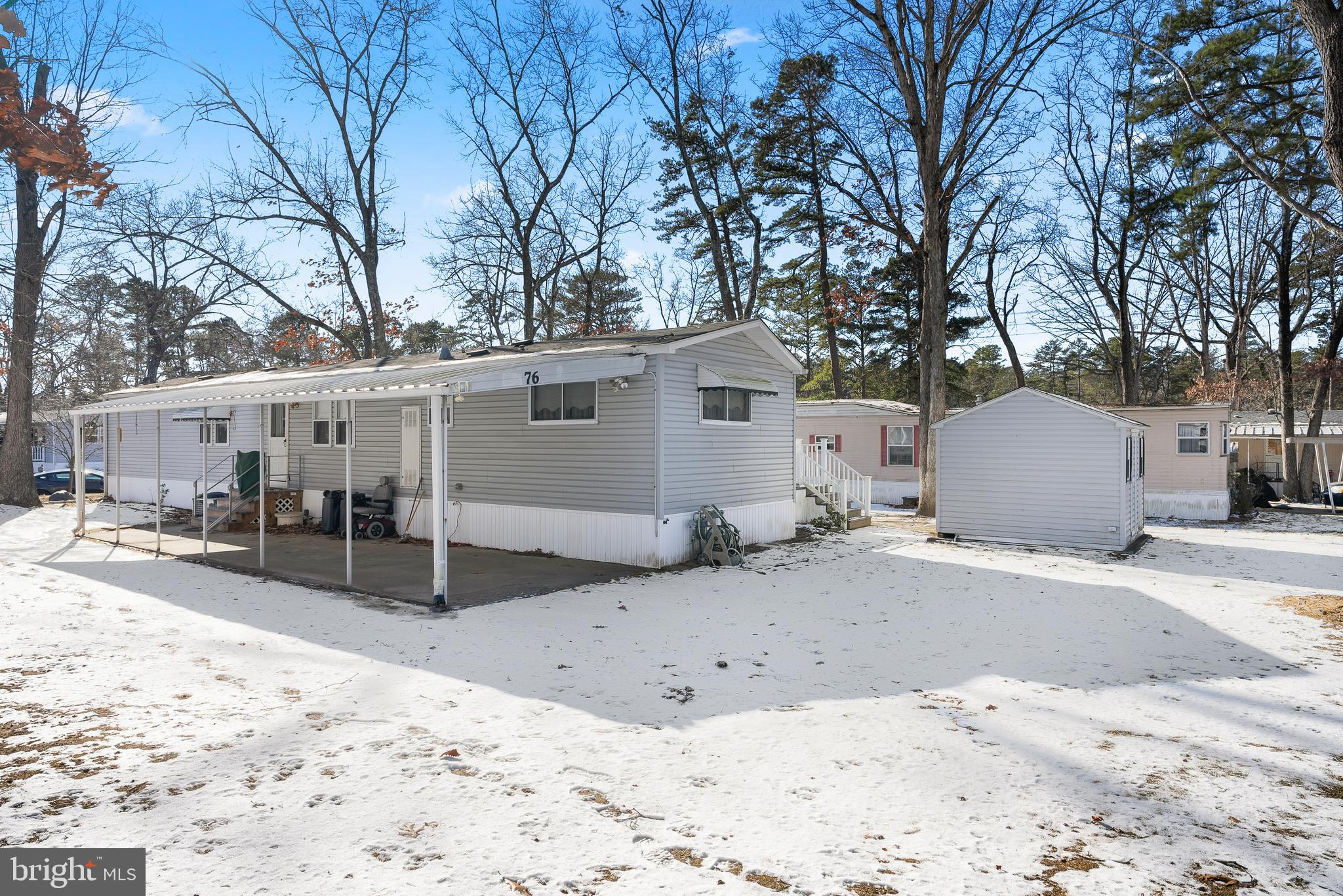 76 Holly Ct