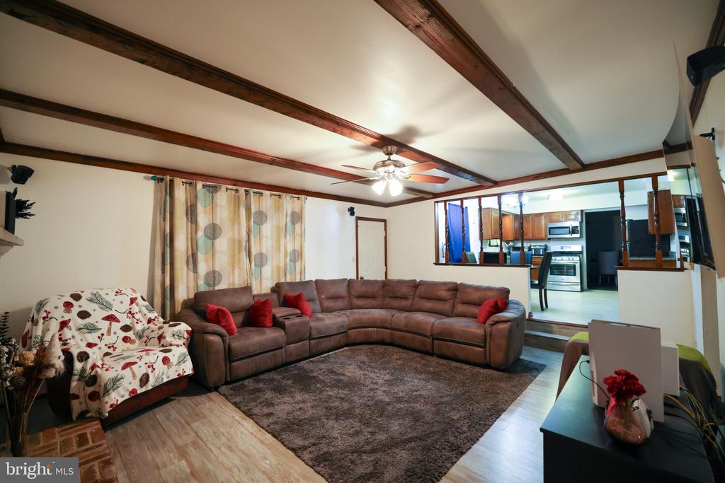20 LURAY LANE
