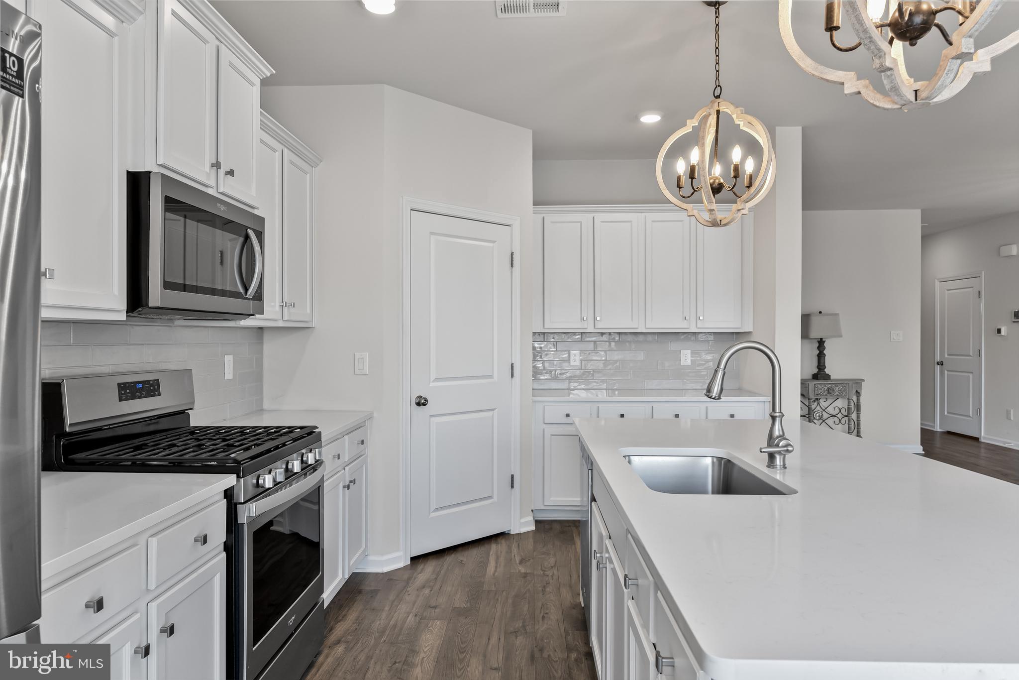 21 Morley Blvd