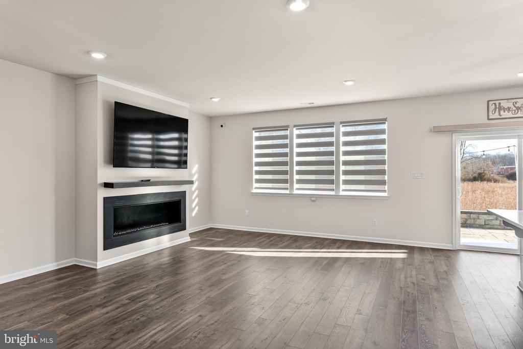 21 Morley Blvd