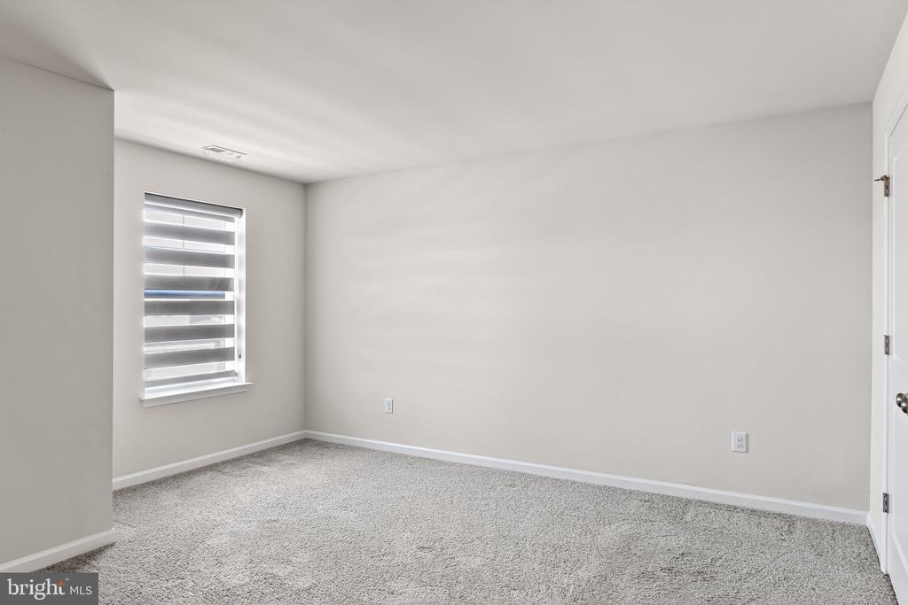 21 Morley Blvd