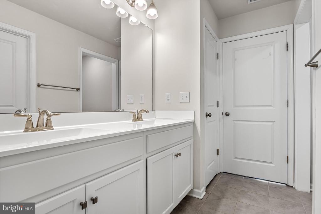 21 Morley Blvd