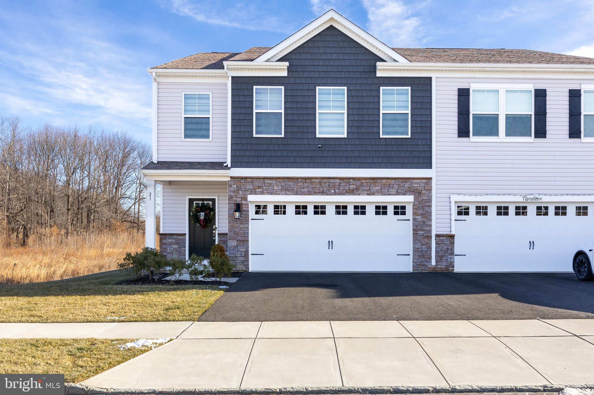 21 Morley Blvd