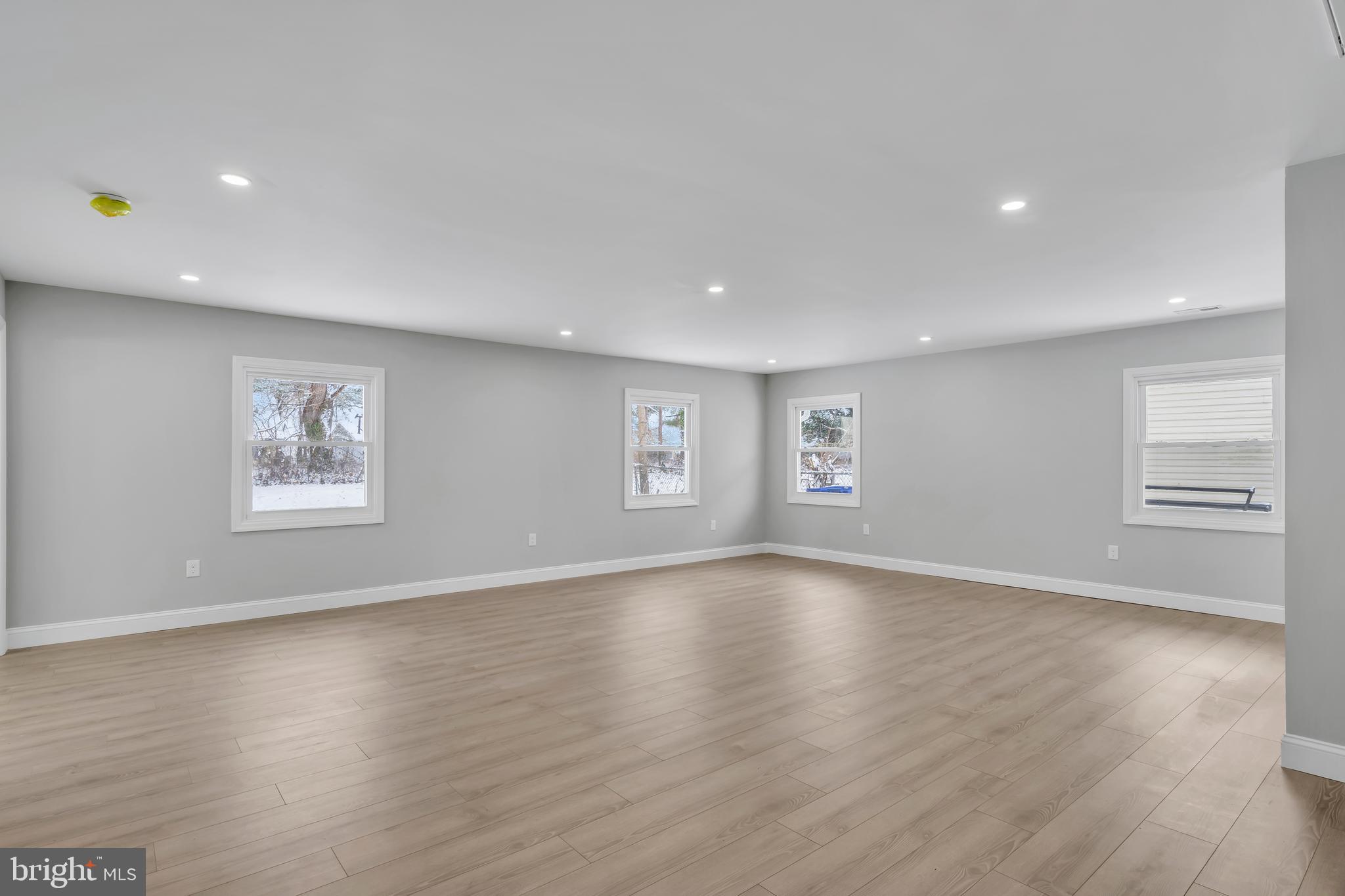 56 BARRINGTON LANE