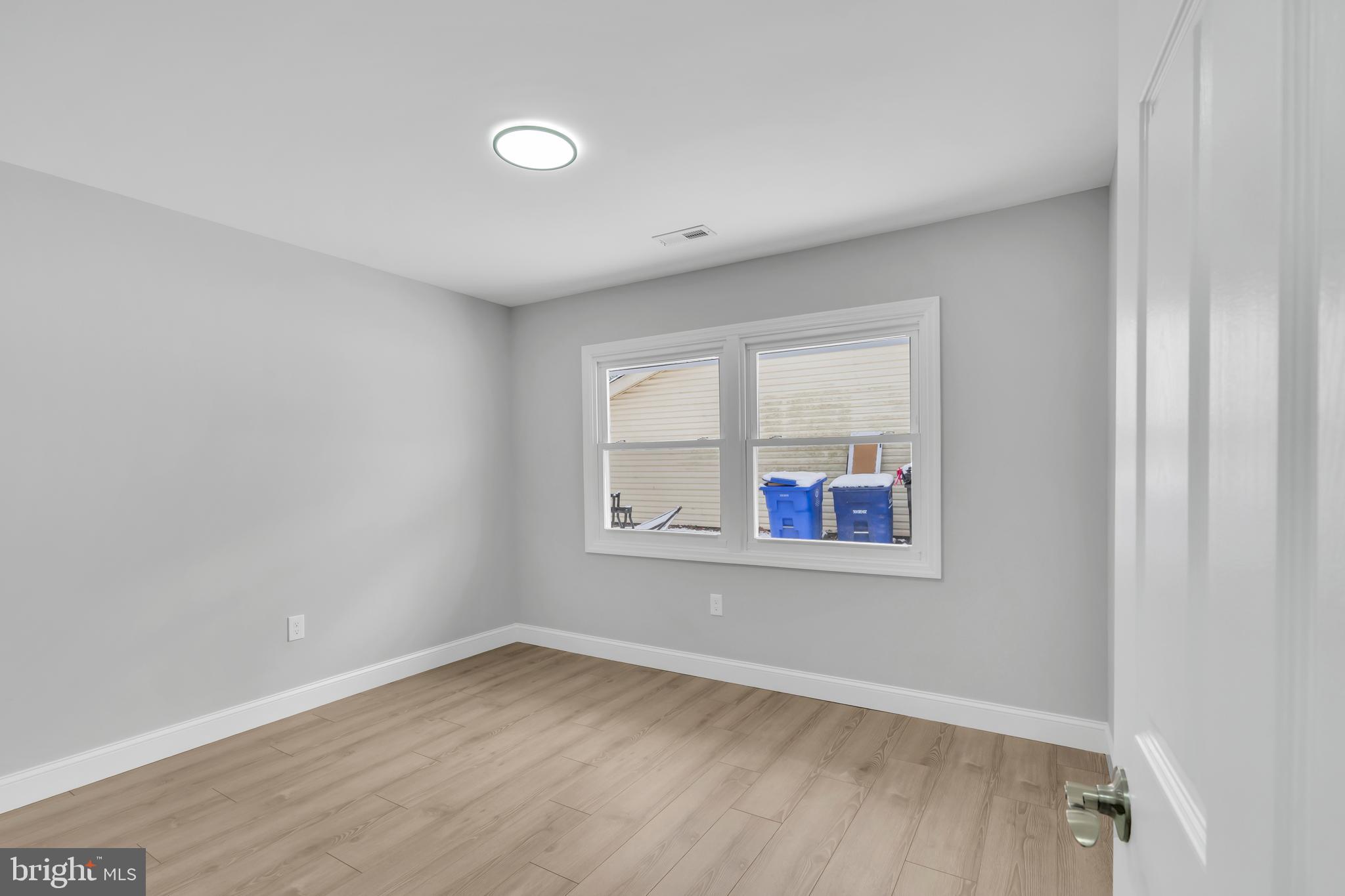 56 BARRINGTON LANE