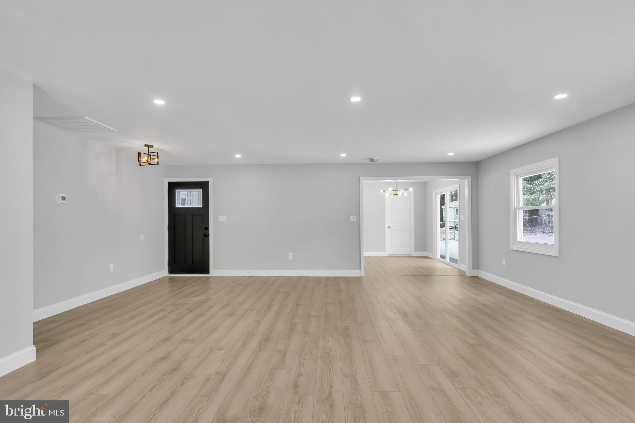 56 BARRINGTON LANE