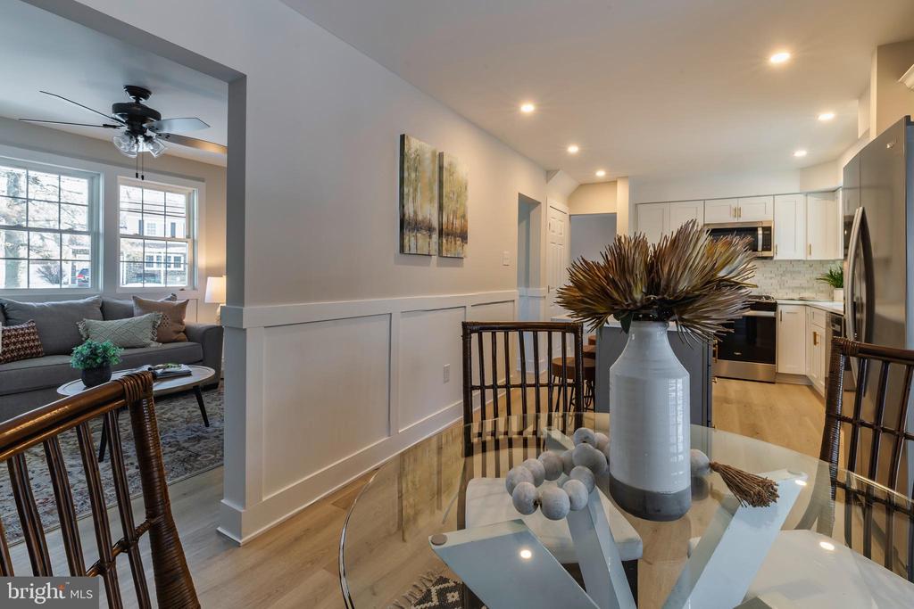 43 OAK AVENUE