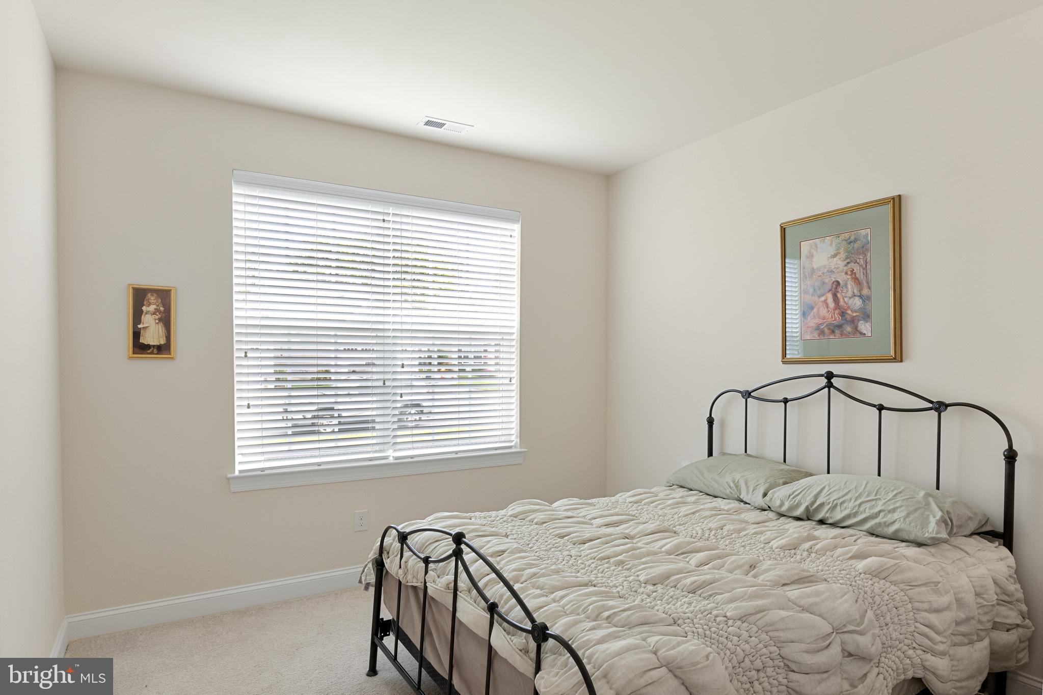 40 Hastings Ave