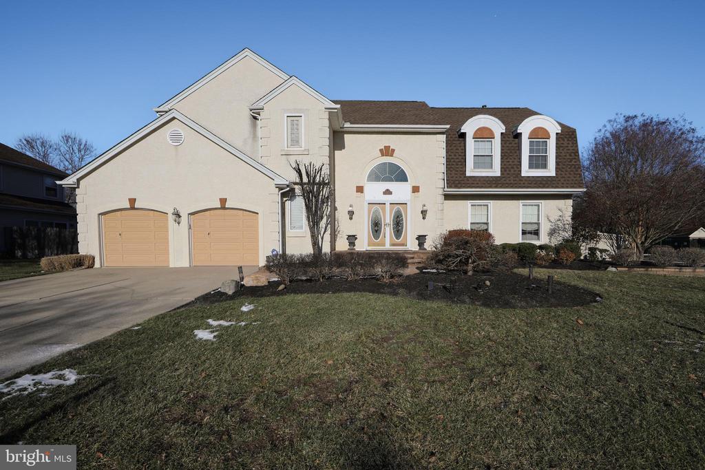 23 FULTON DRIVE