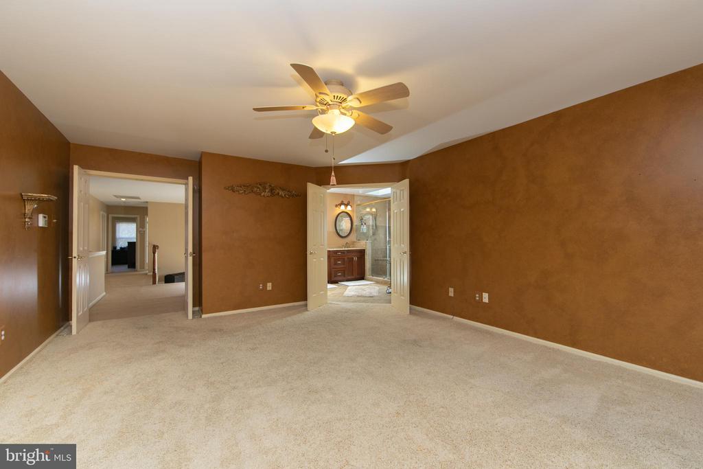 23 FULTON DRIVE