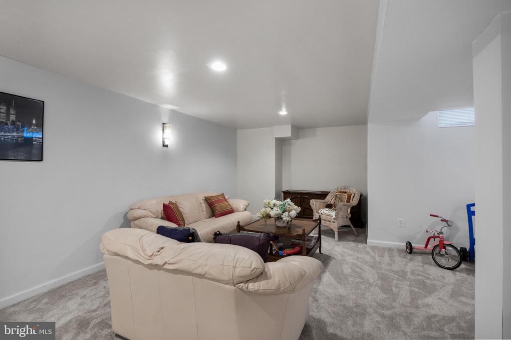 21 Dorset Ct