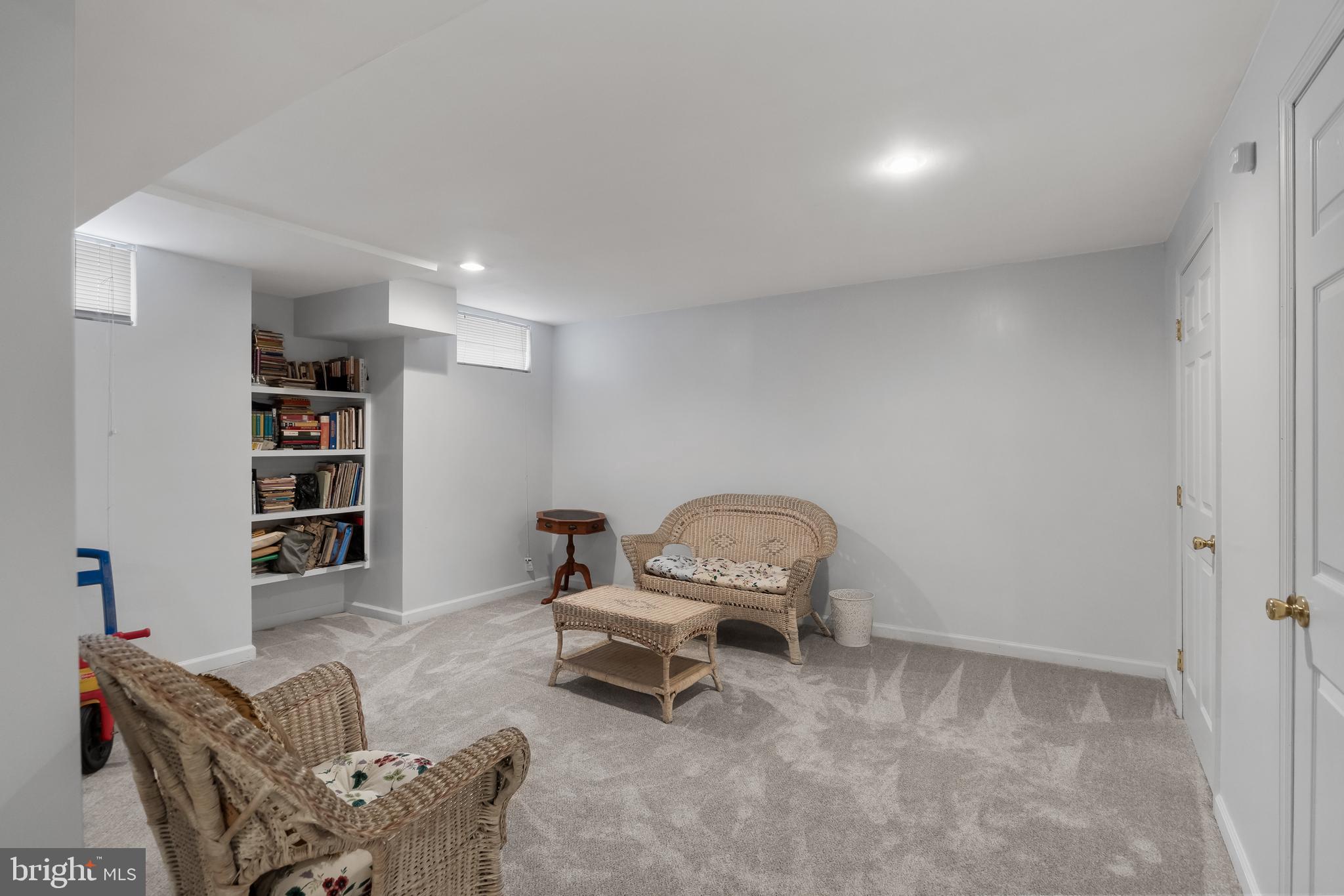 21 Dorset Ct