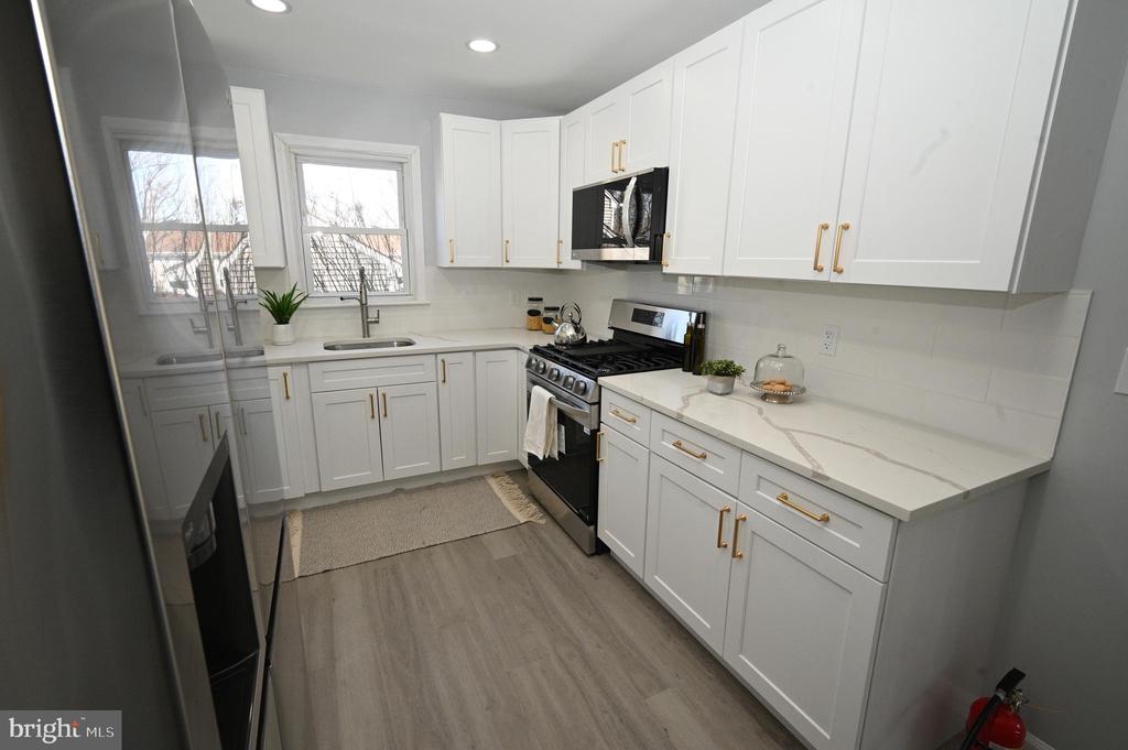 28 BRIARCLIFF ROAD