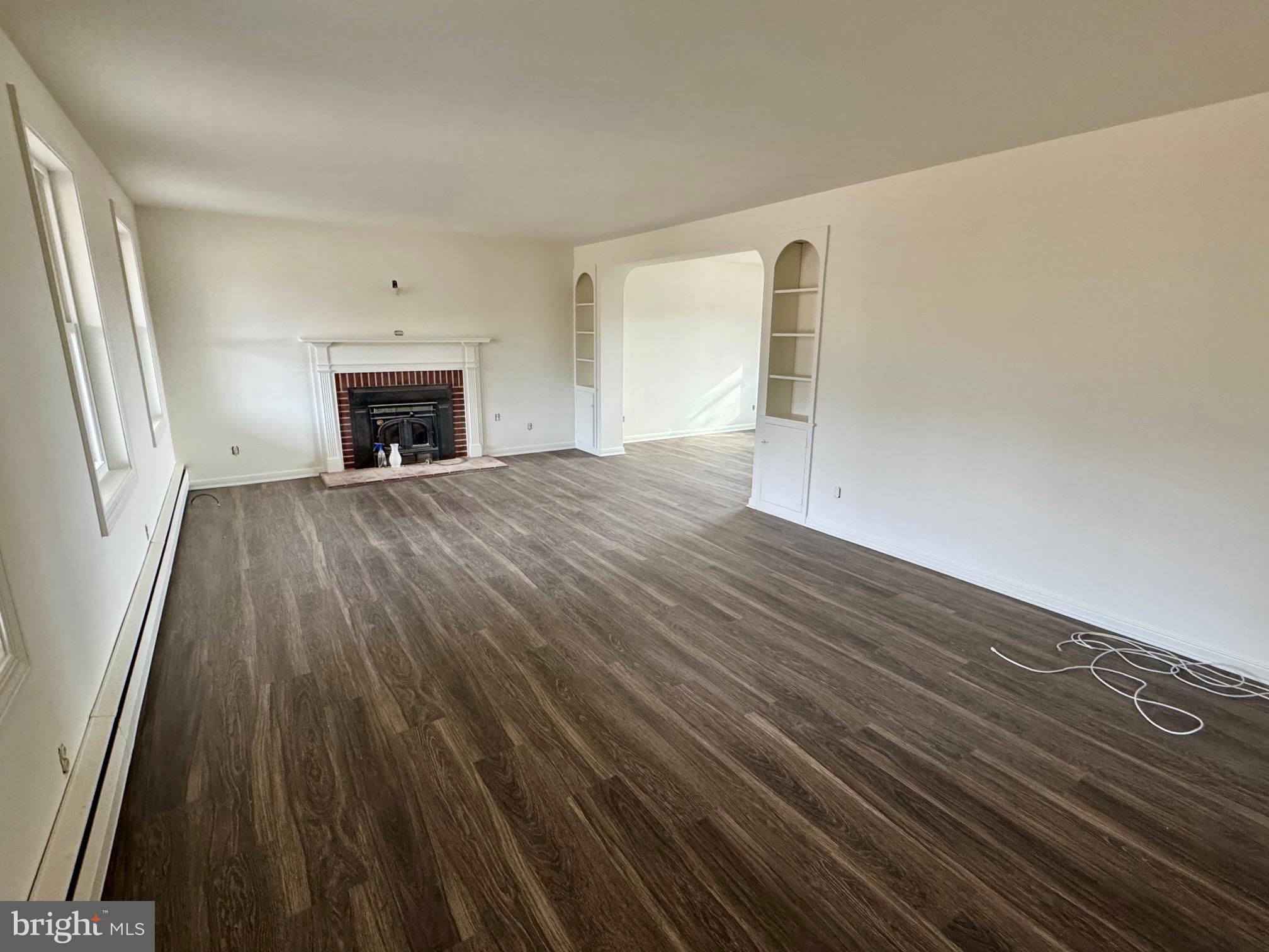 643 CHATSWORTH ROAD