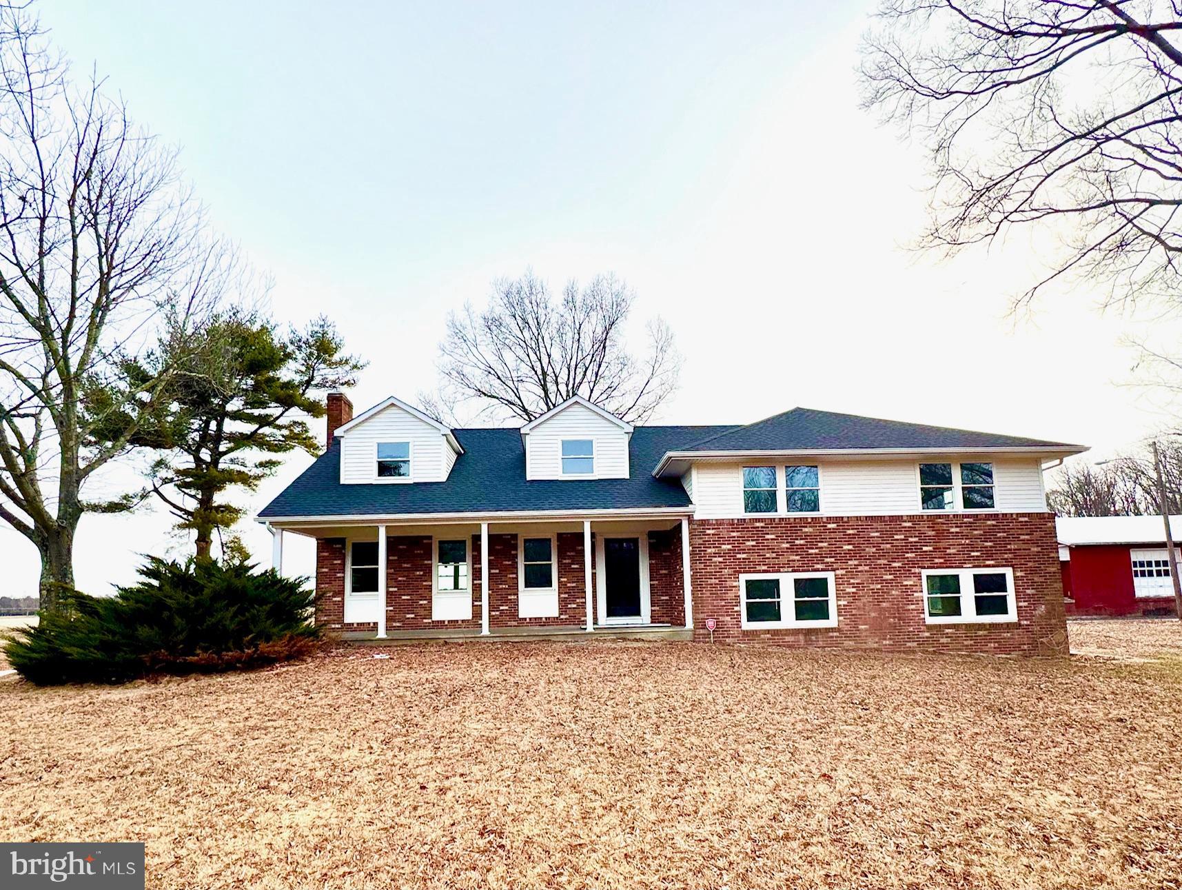 643 CHATSWORTH ROAD
