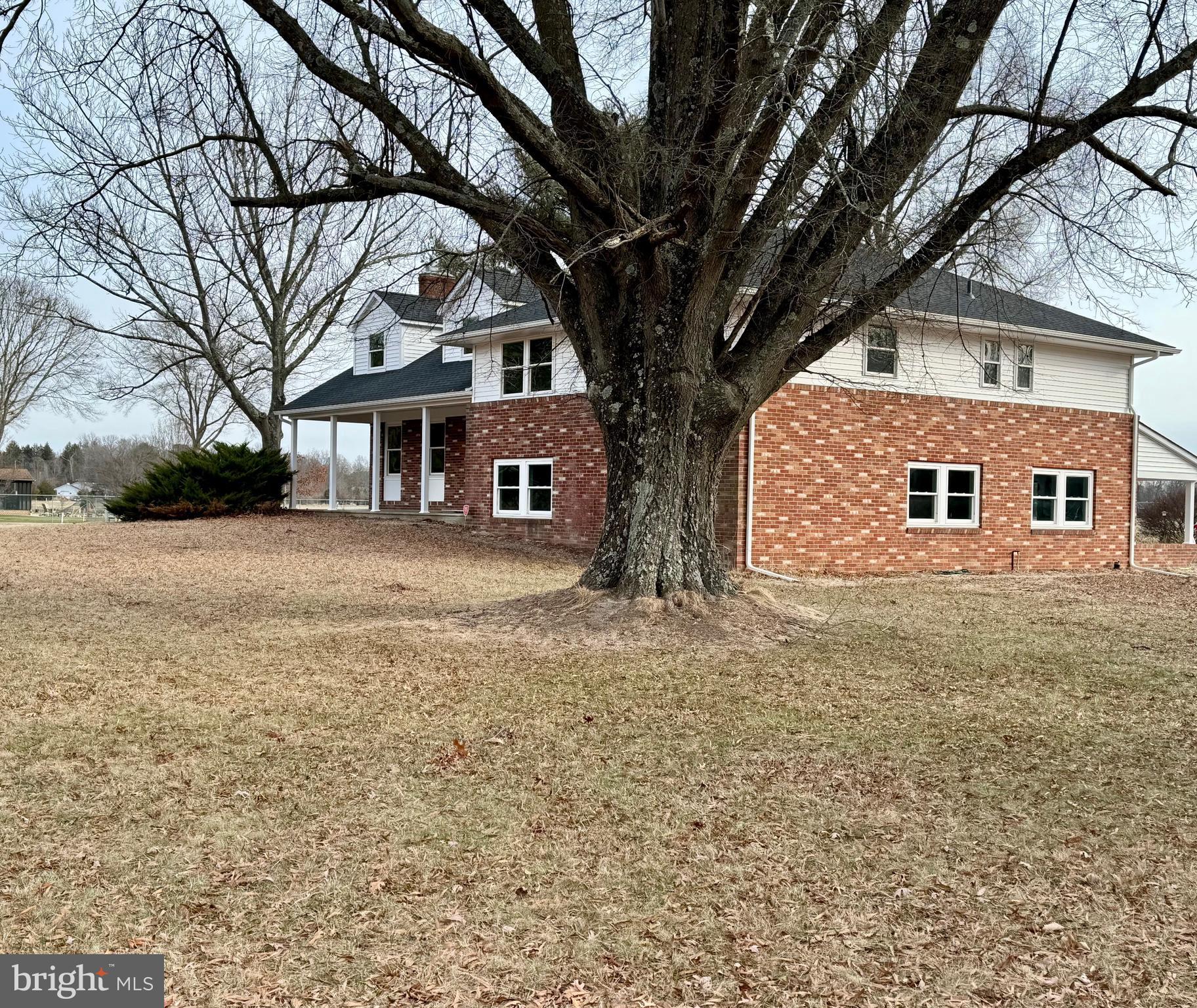 643 CHATSWORTH ROAD