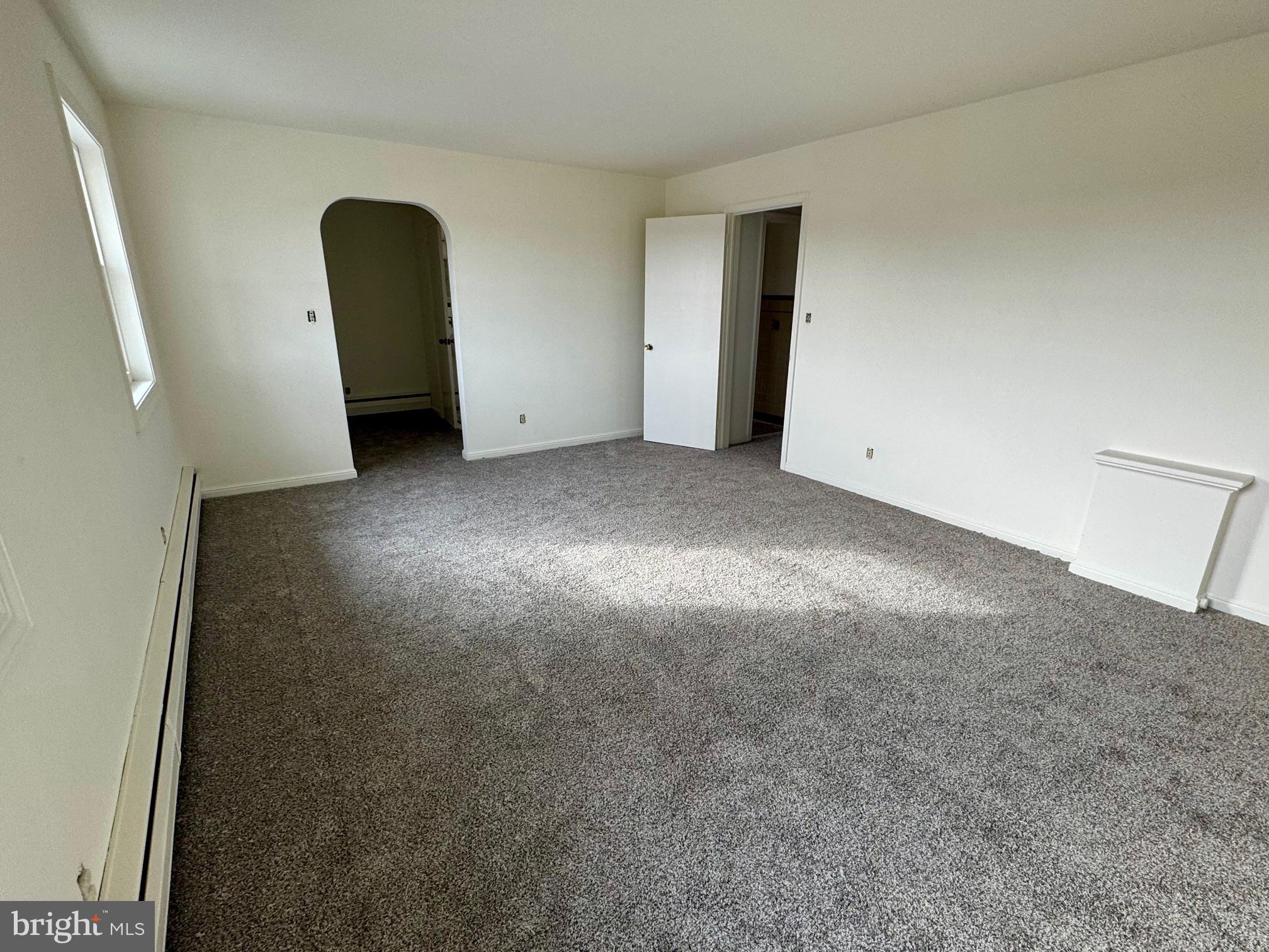 643 CHATSWORTH ROAD