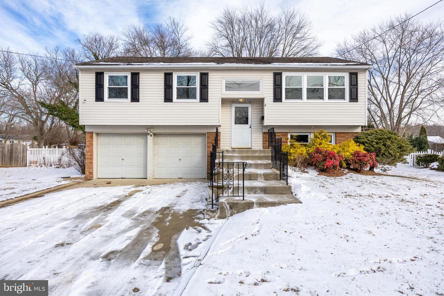 58 Radnor Blvd