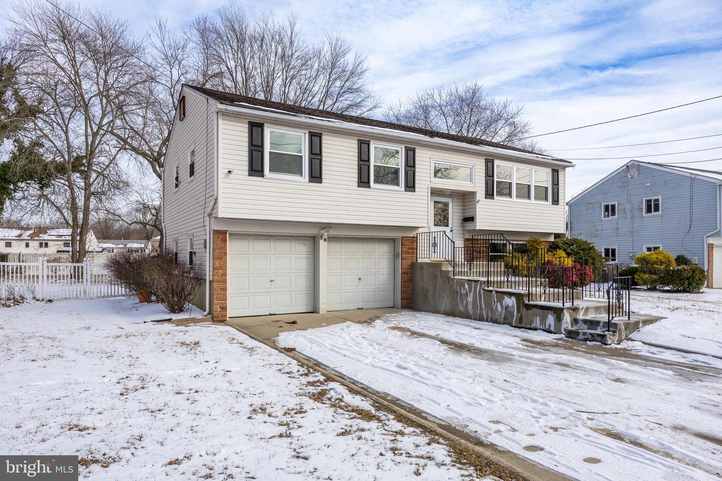 58 Radnor Blvd