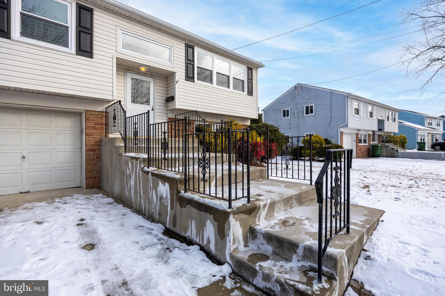 58 Radnor Blvd