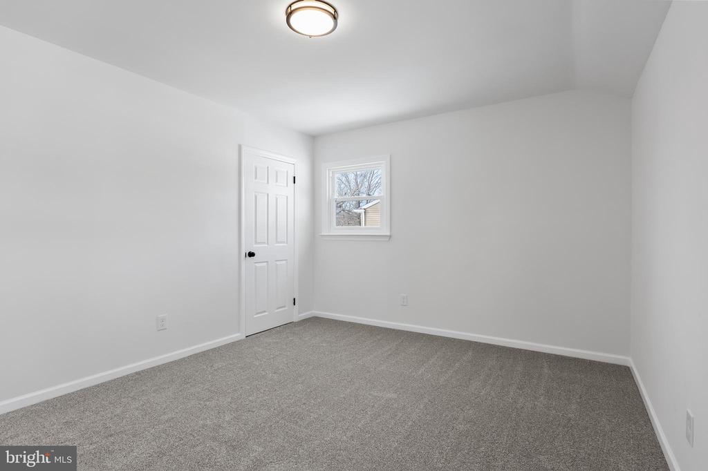 58 Radnor Blvd