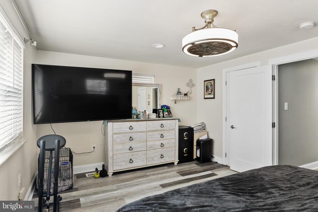 86 Pancoast Blvd