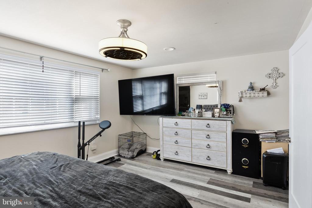 86 Pancoast Blvd
