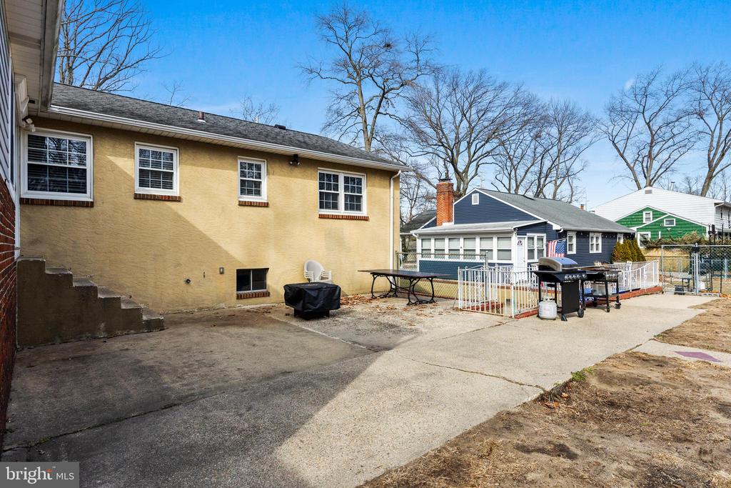 86 Pancoast Blvd