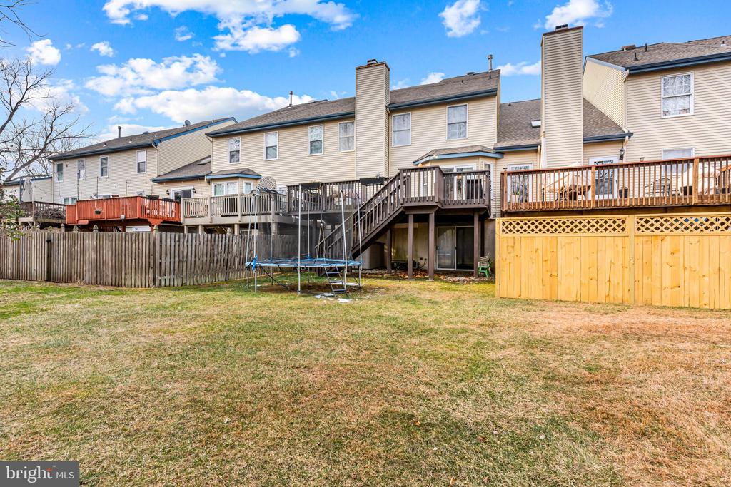 7 CORLEN COURT