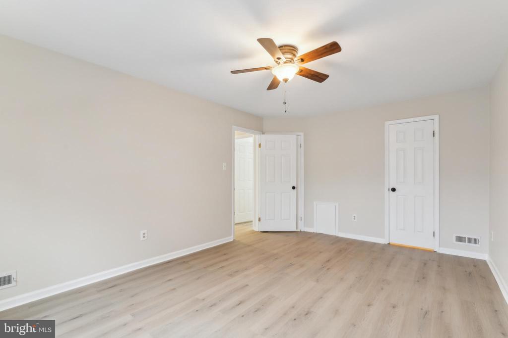 1205 MEGANS LANE