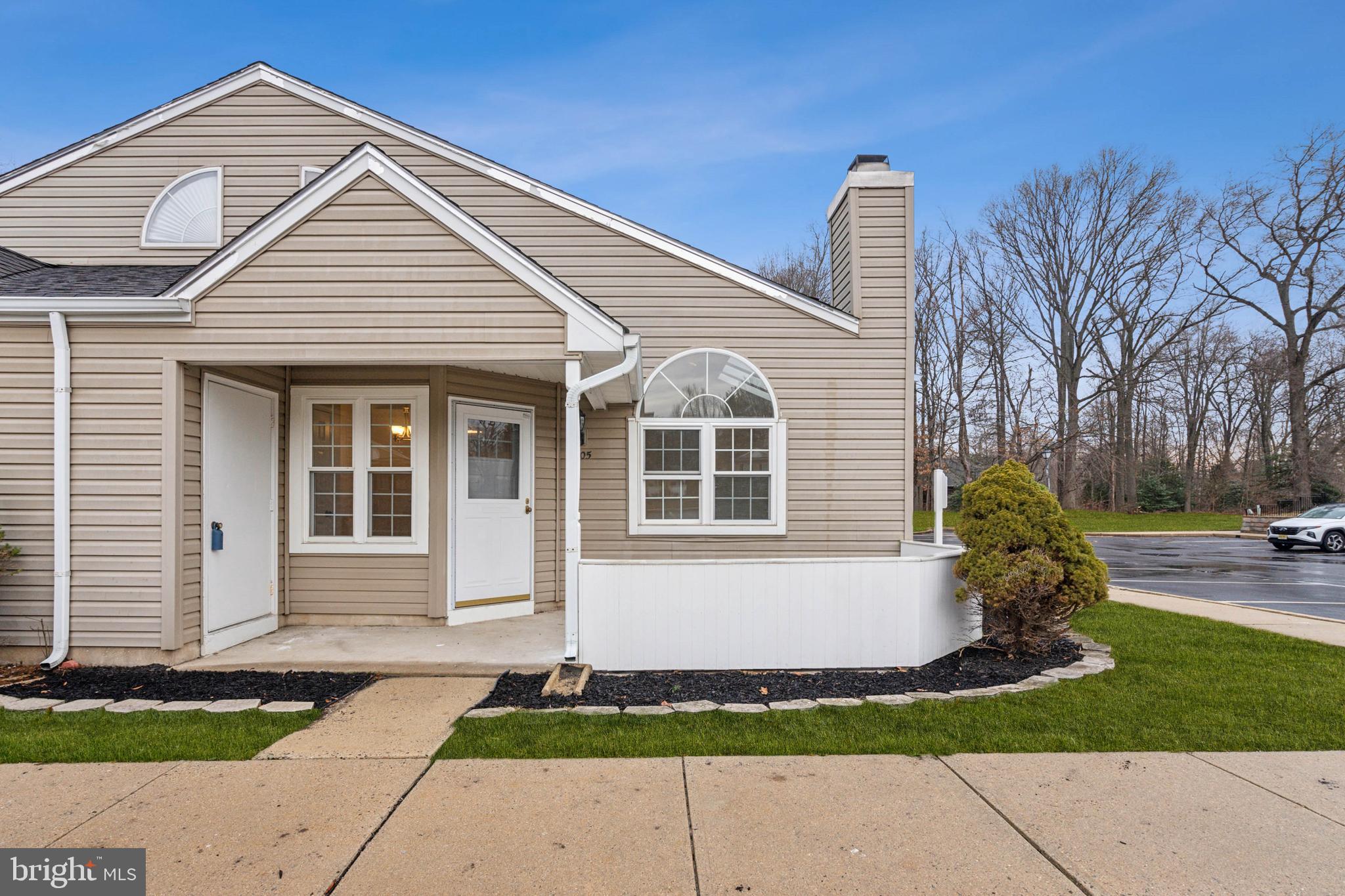1205 MEGANS LANE