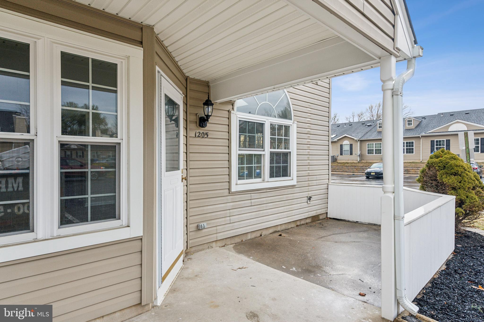 1205 MEGANS LANE