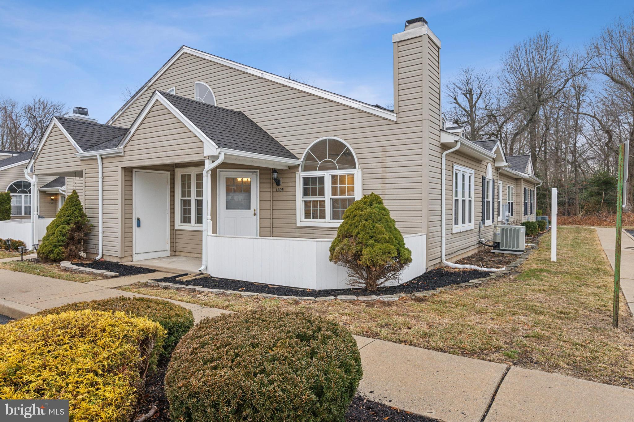 1205 MEGANS LANE