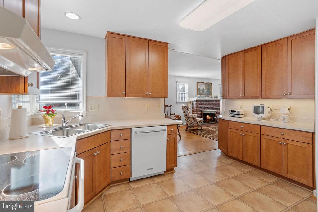 602 WINDSOR PLACE