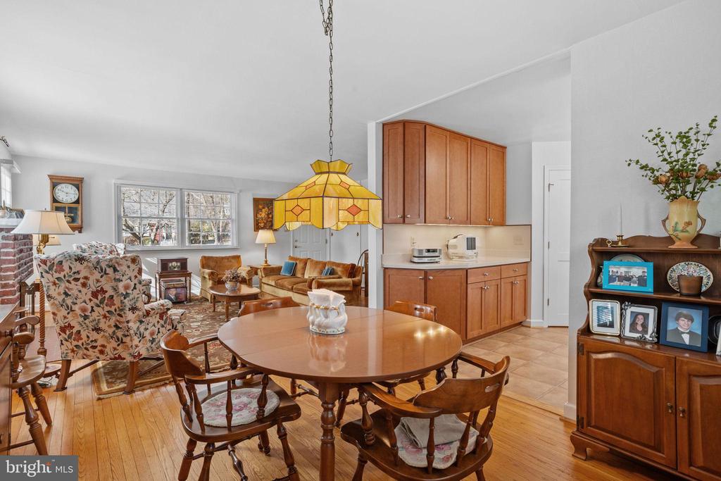 602 WINDSOR PLACE