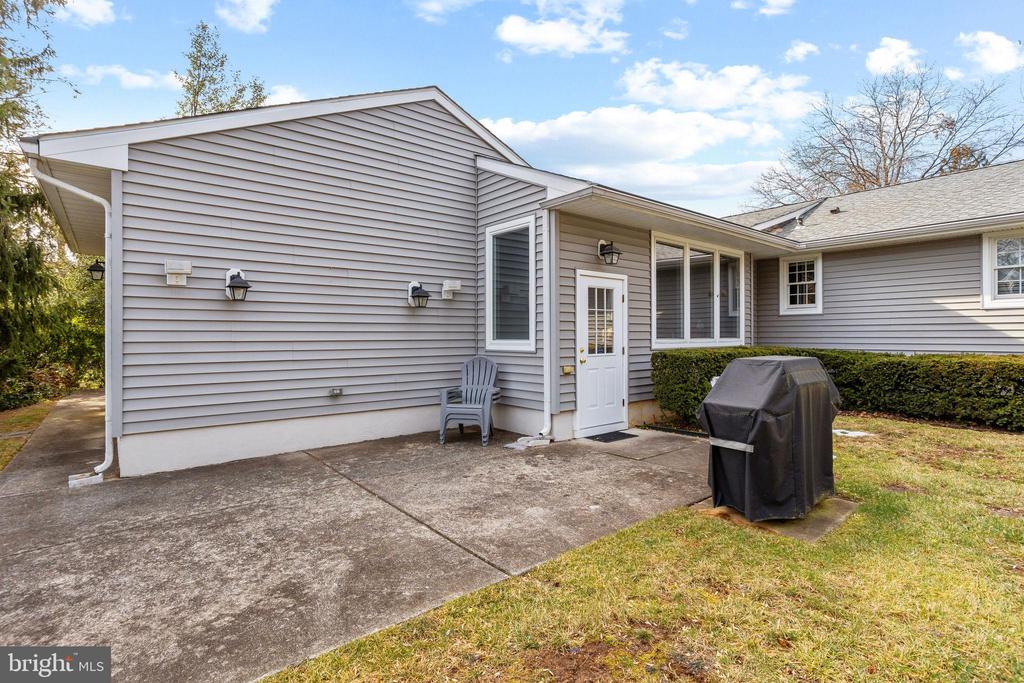 602 WINDSOR PLACE