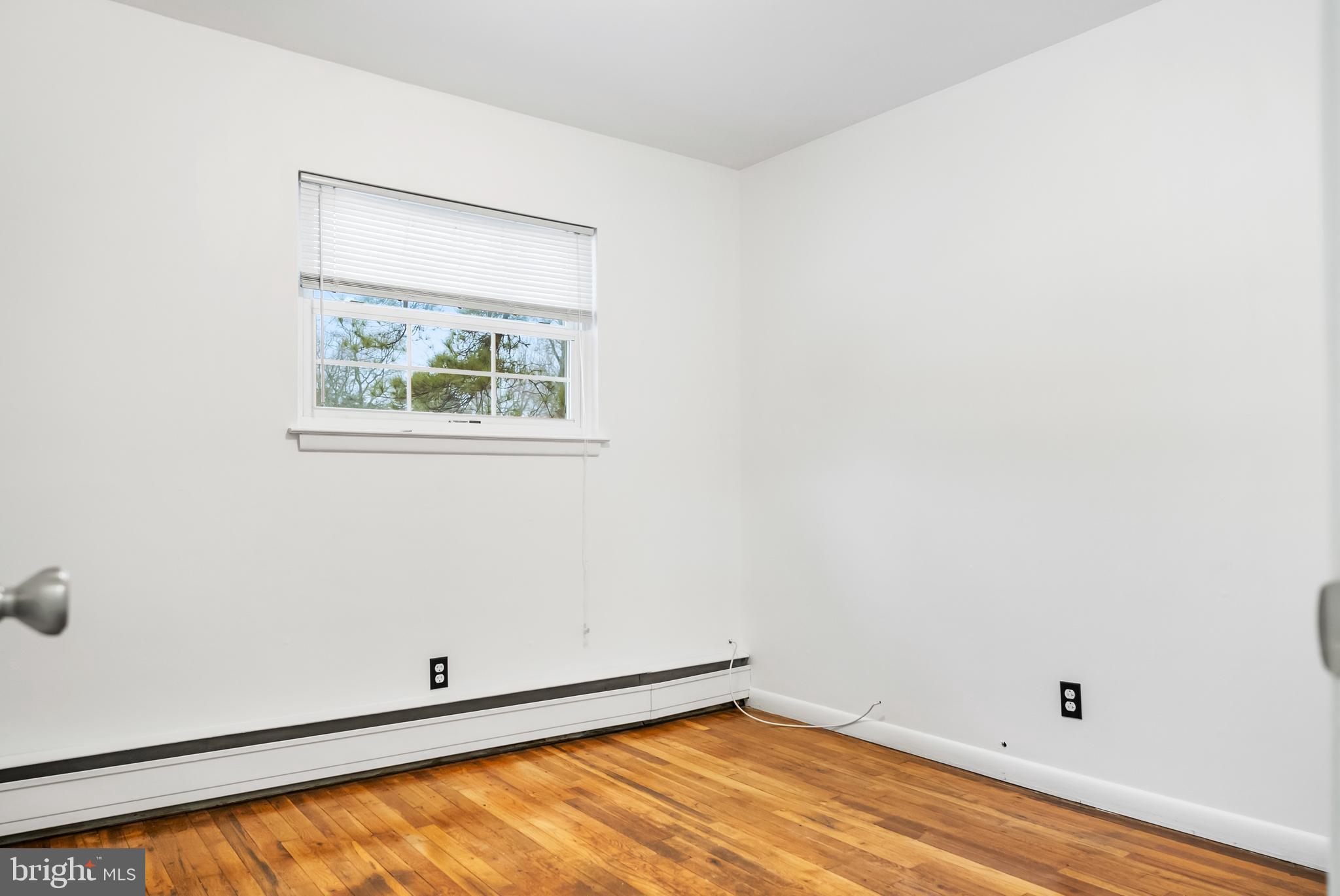 211 Robin Rd