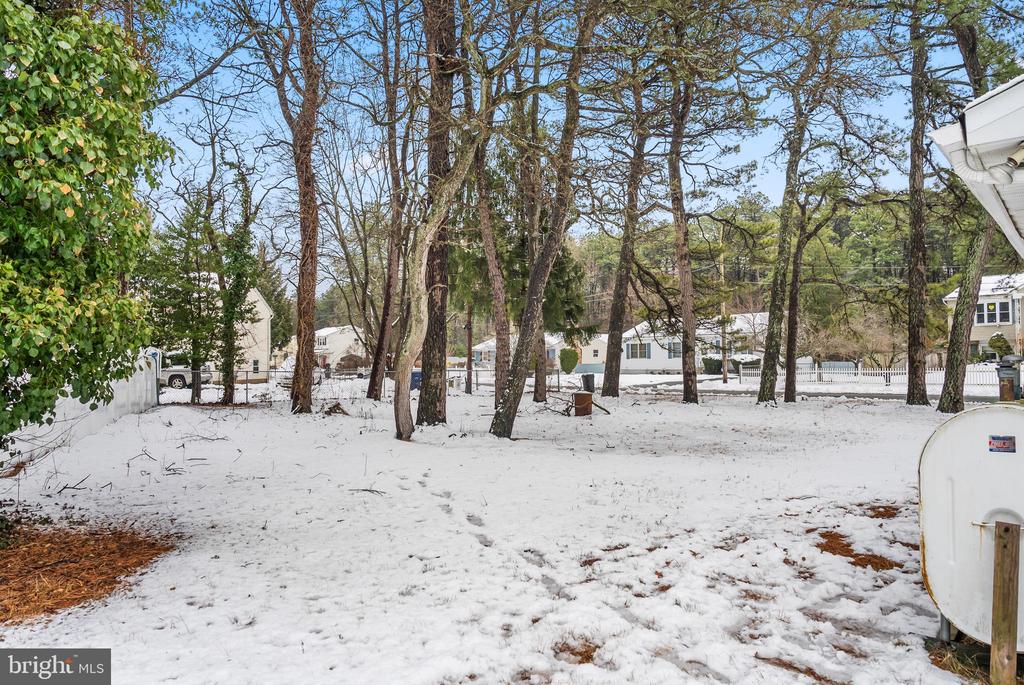 211 Robin Rd