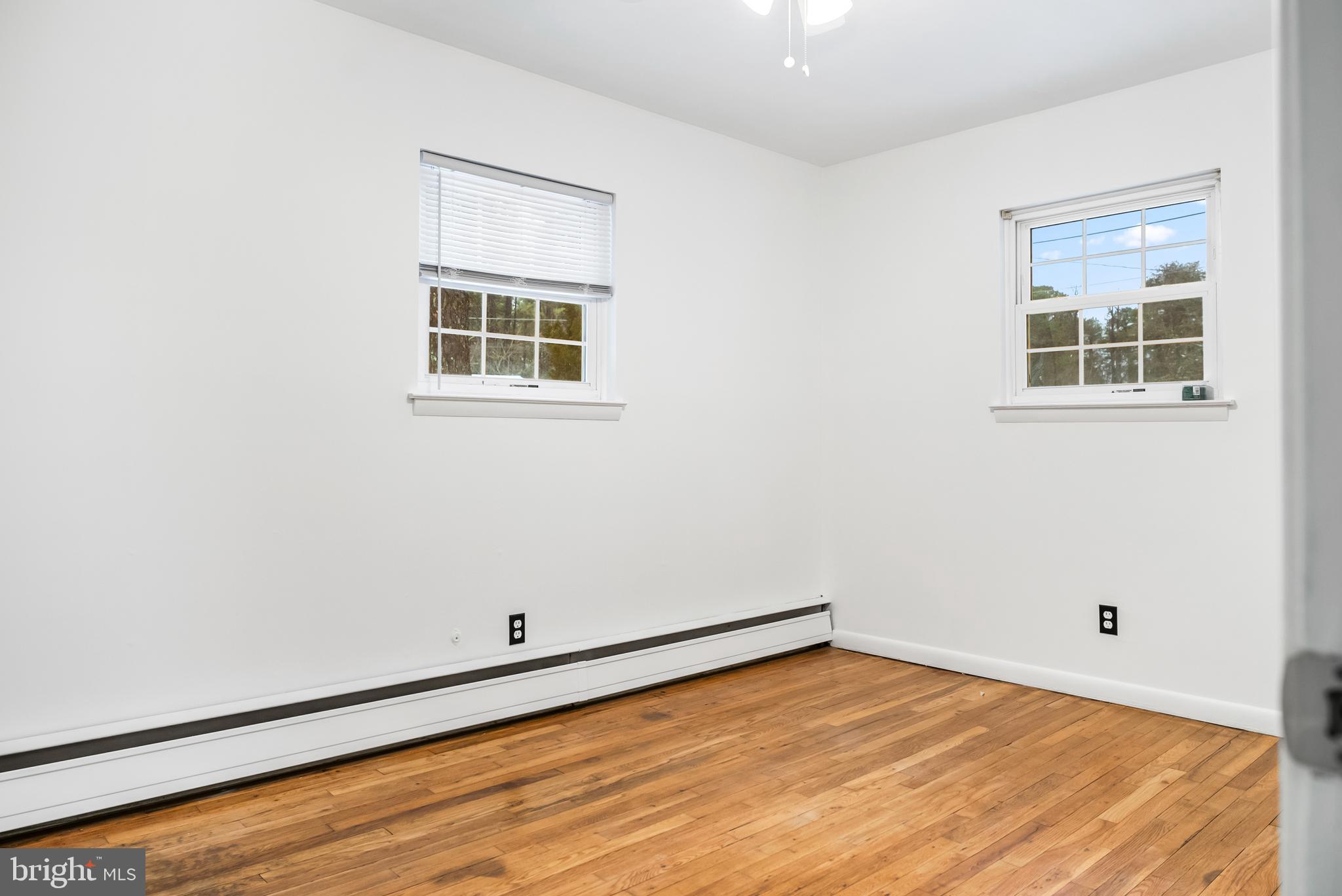 211 Robin Rd