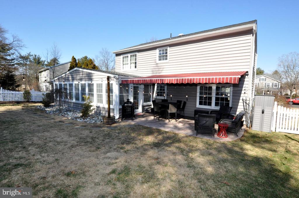 206 KNOTTY OAK DRIVE