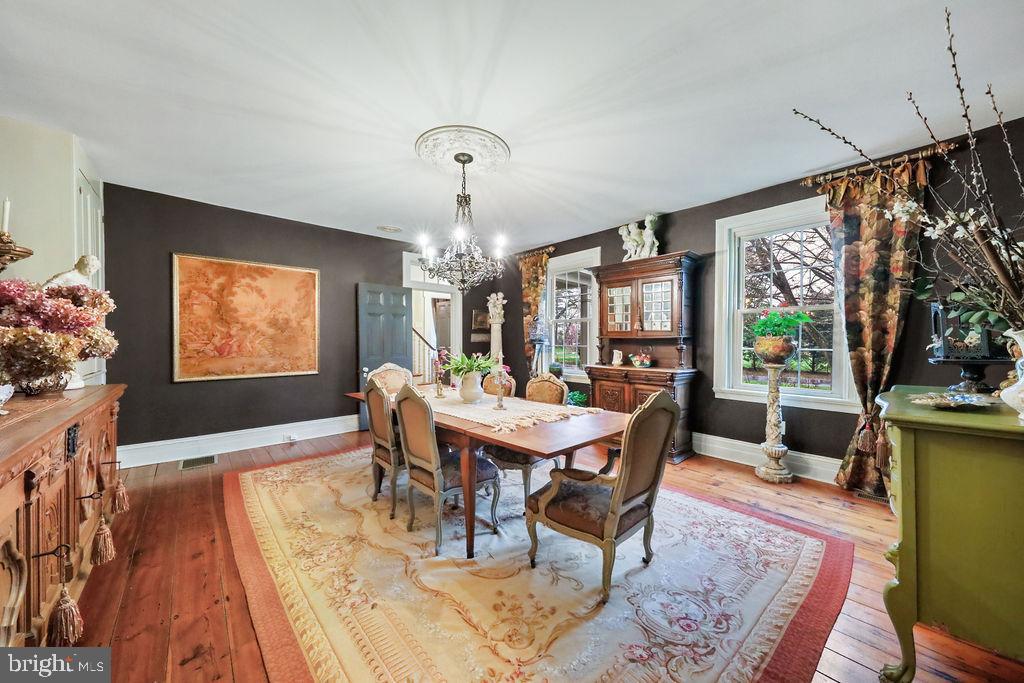 9 EAYRESTOWN ROAD