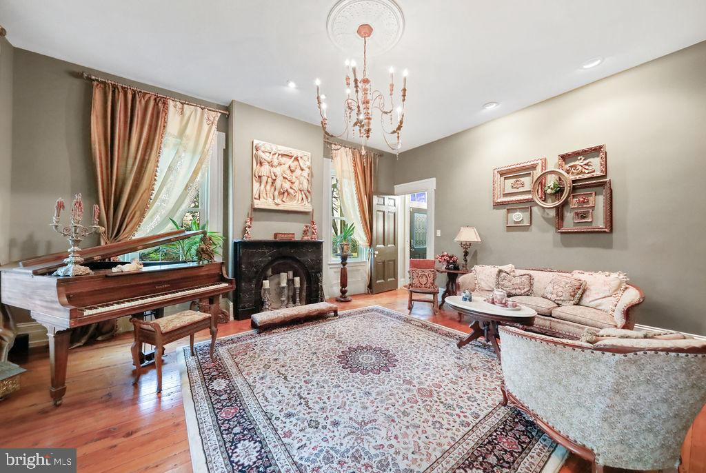 9 EAYRESTOWN ROAD