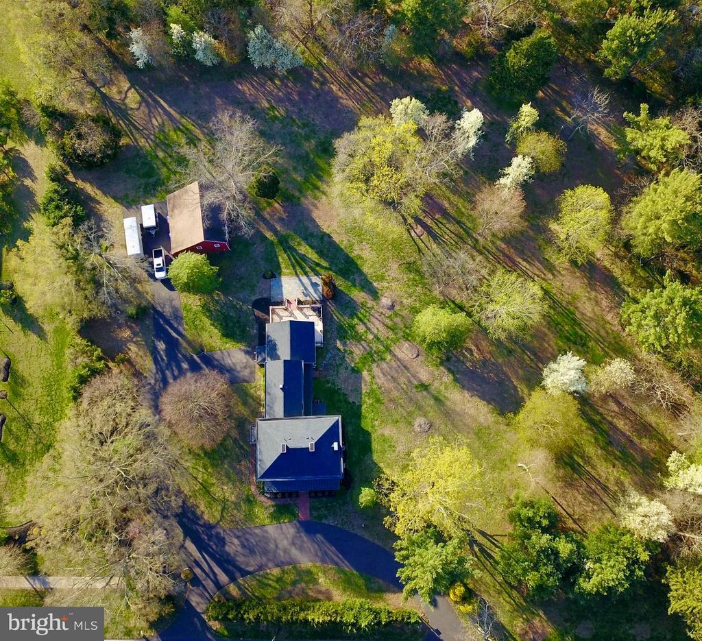 9 EAYRESTOWN ROAD