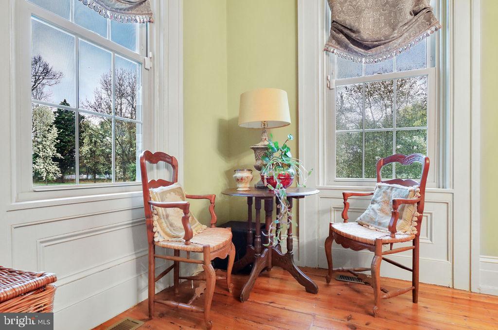 9 EAYRESTOWN ROAD