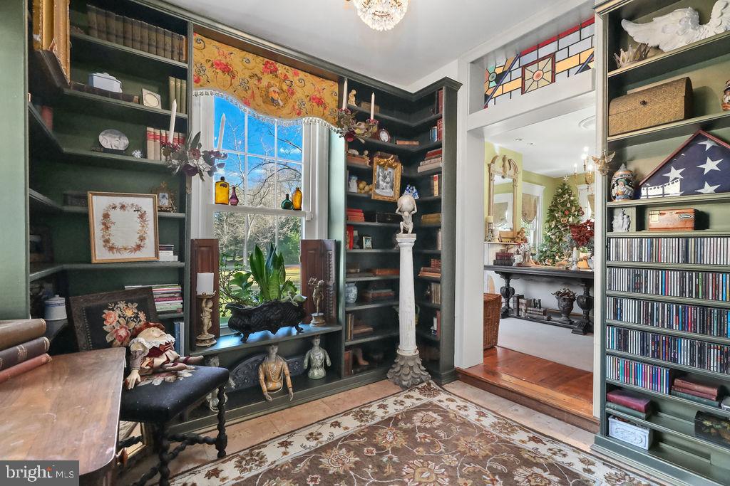 9 EAYRESTOWN ROAD