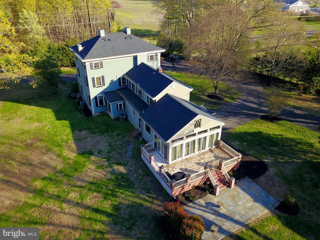9 EAYRESTOWN ROAD